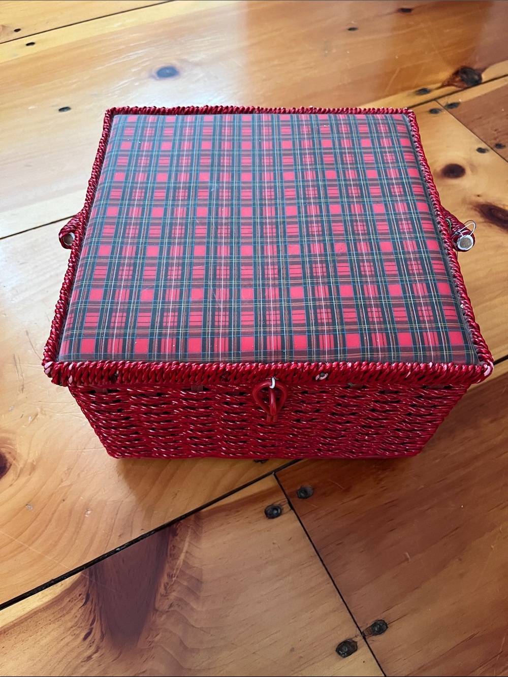Vintage SINGER Sewing Box Red Plaid